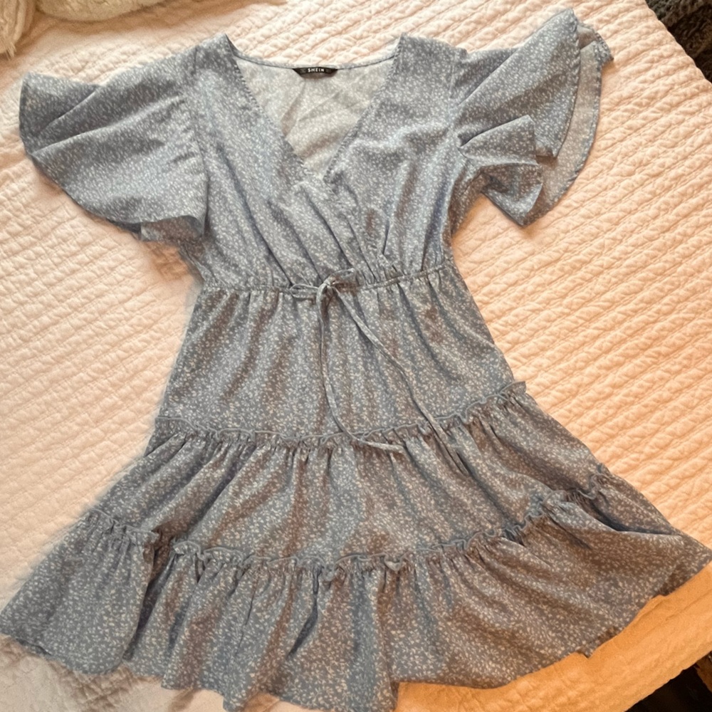 SHEIN. blue and white floral dress